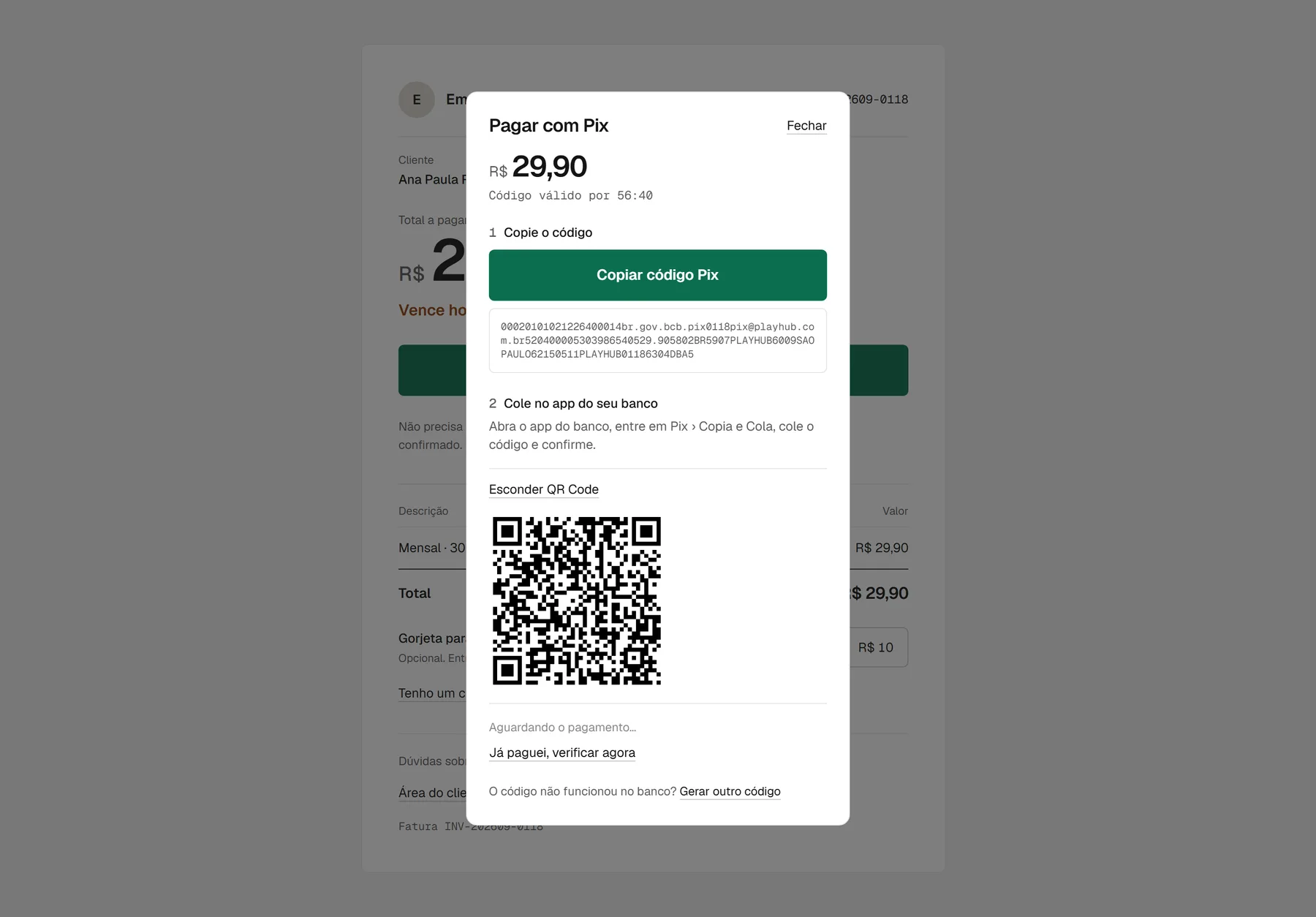 Fatura da PlayHub com o Pagar com Pix aberto: código copia e cola, QR Code e a espera pelo pagamento
